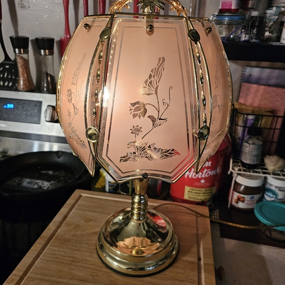 Vintage Tri-Light Touch Lamp - Picture 3 of 7